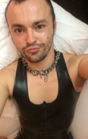 Julian cayenne candidat acteur porno gay