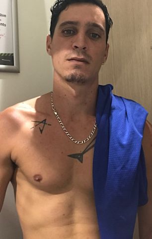 Badboy974 candidat acteur porno gay