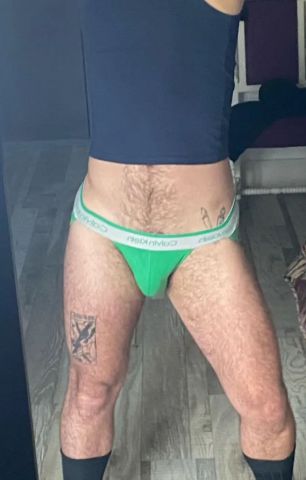 Sachatte candidat acteur porno gay