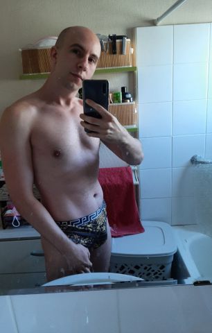 Enko candidat acteur porno gay