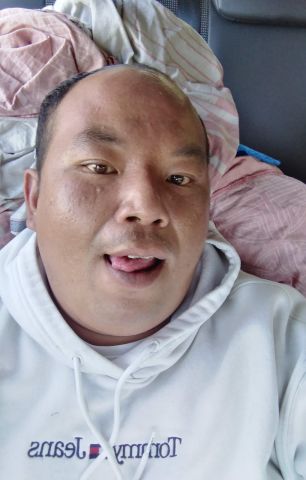 Chiki candidat acteur porno gay